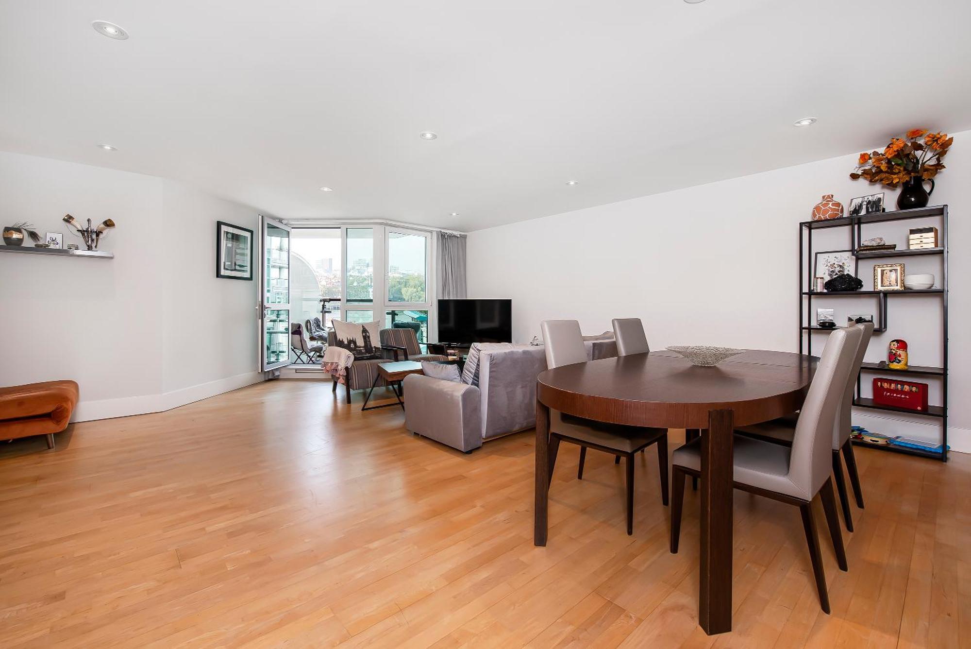 Modern 2 Bedroom 2 Bath With River View * Londra